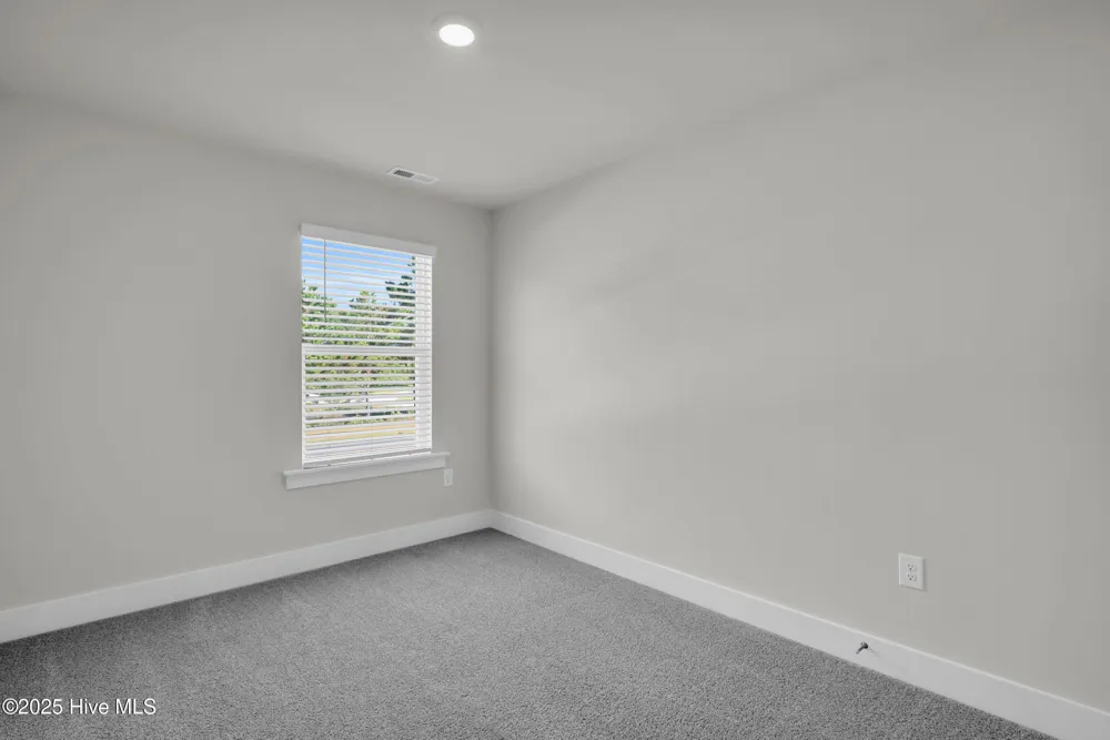 123 S Grassland Road Surf City, NC 28445