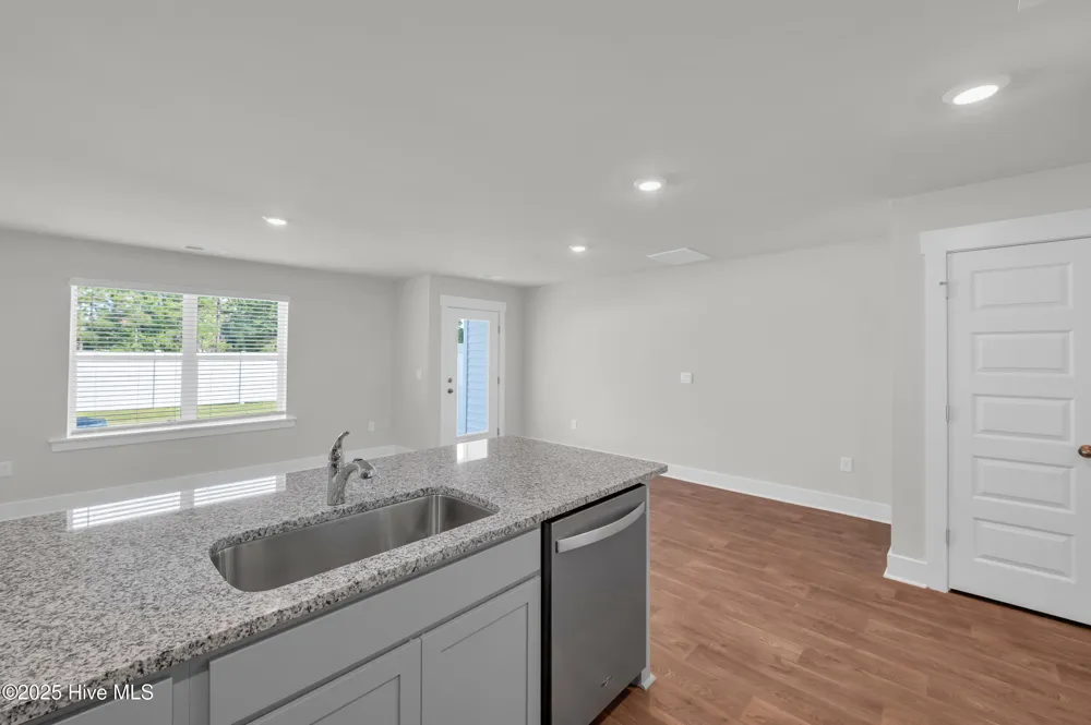 123 S Grassland Road Surf City, NC 28445