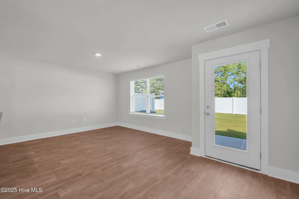 123 S Grassland Road Surf City, NC 28445