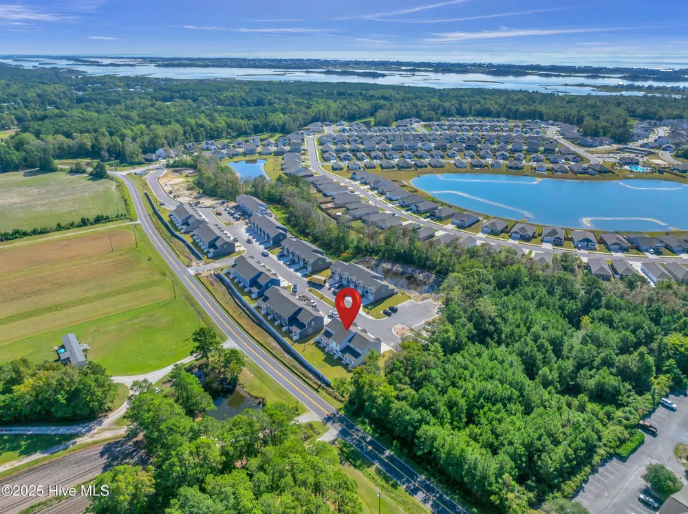 123 S Grassland Road Surf City, NC 28445