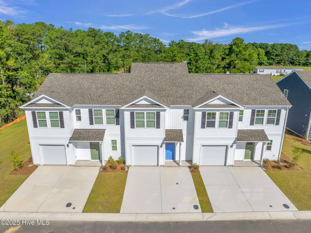 123 S Grassland Road Surf City, NC 28445