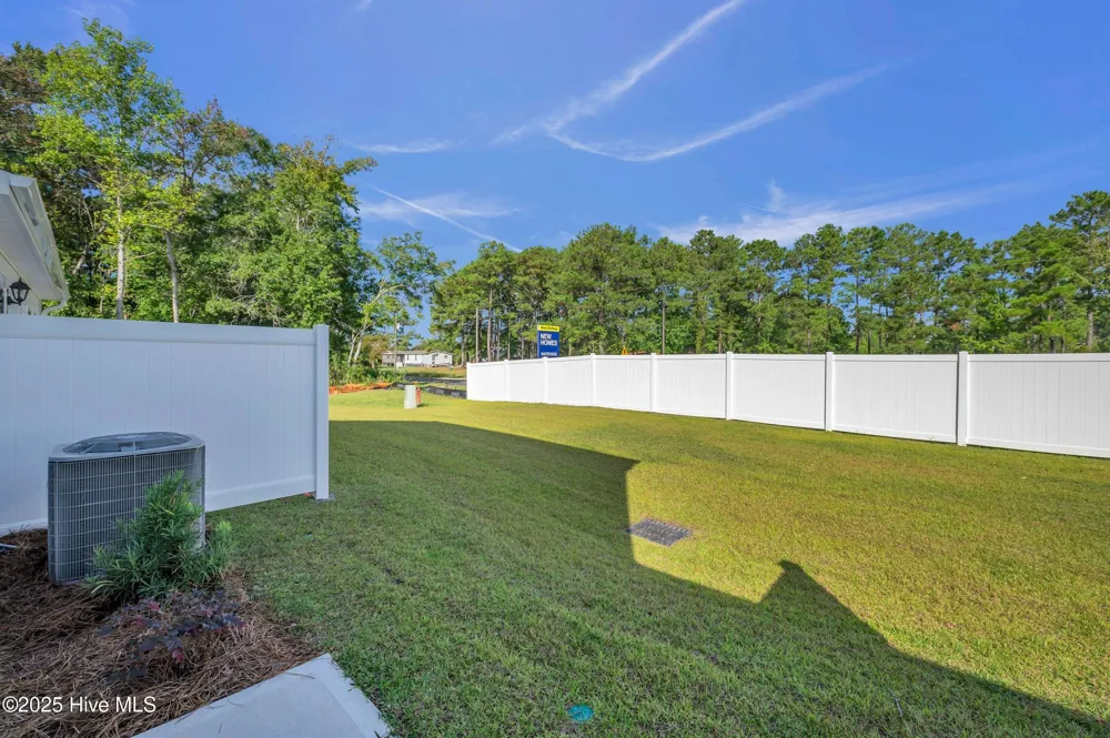 123 S Grassland Road Surf City, NC 28445
