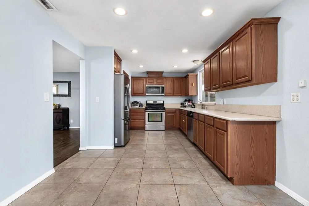 2238 Kelly Avenue Ramona, CA 92065
