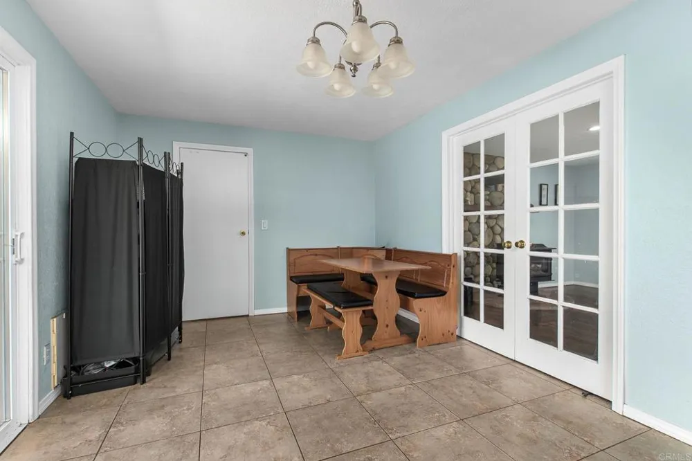 2238 Kelly Avenue Ramona, CA 92065