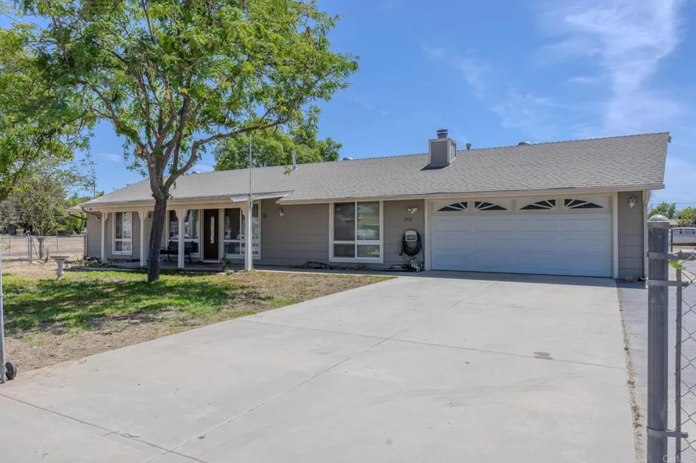 2238 Kelly Avenue Ramona, CA 92065