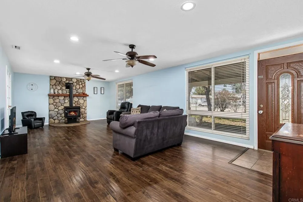 2238 Kelly Avenue Ramona, CA 92065