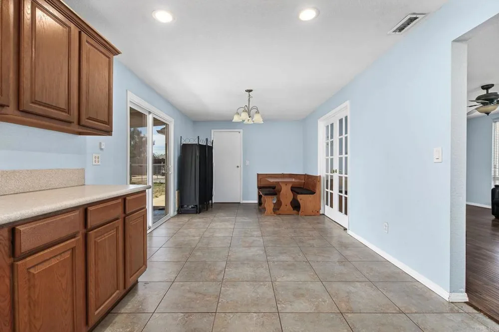 2238 Kelly Avenue Ramona, CA 92065
