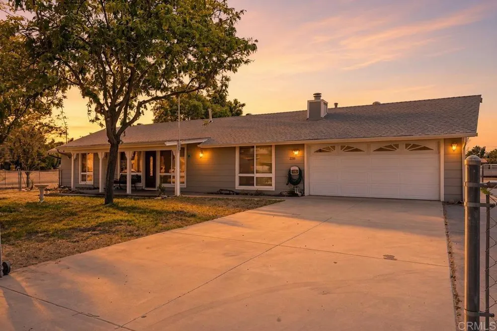2238 Kelly Avenue Ramona, CA 92065
