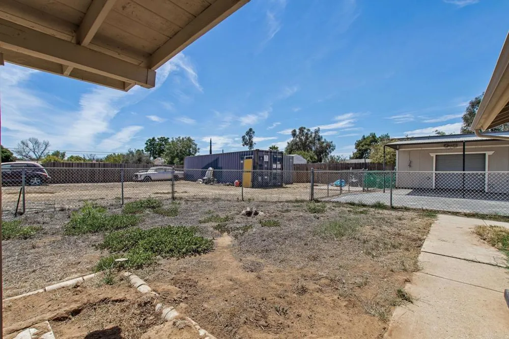 2238 Kelly Avenue Ramona, CA 92065