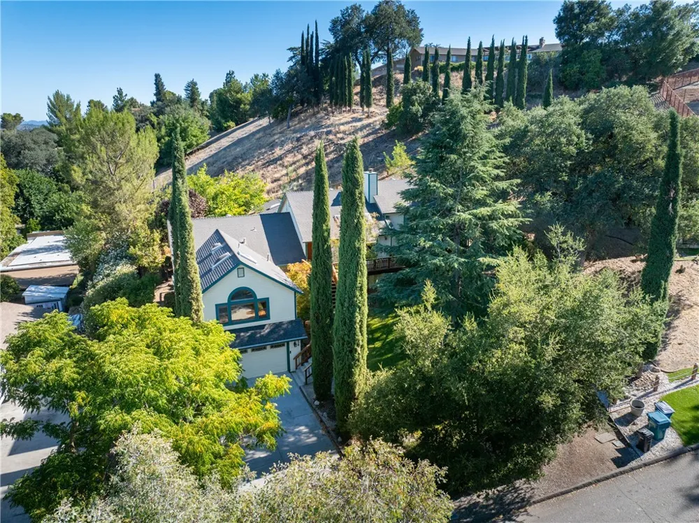 436 28th Paso Robles, CA 93446