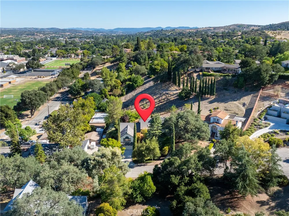 436 28th Paso Robles, CA 93446