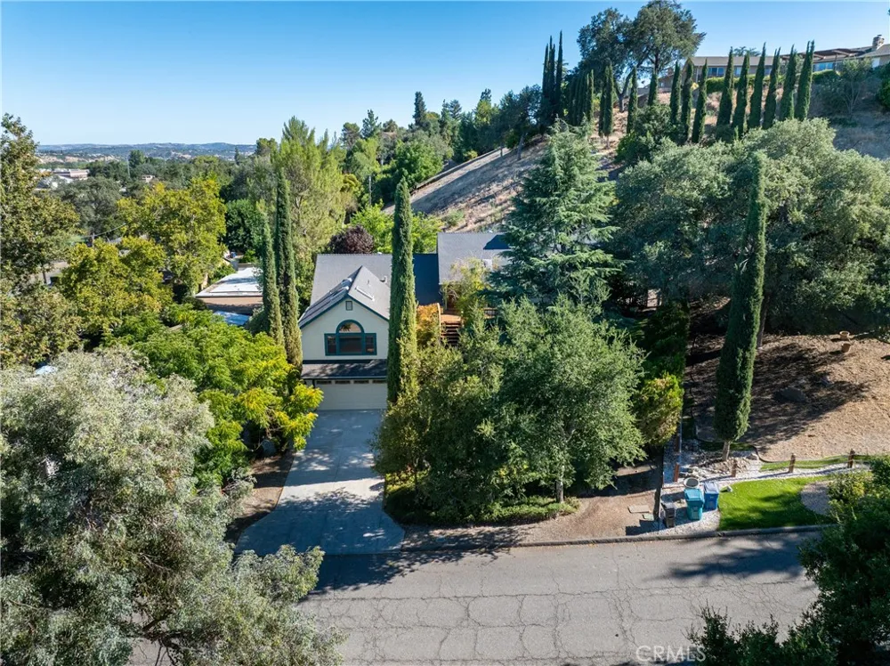 436 28th Paso Robles, CA 93446