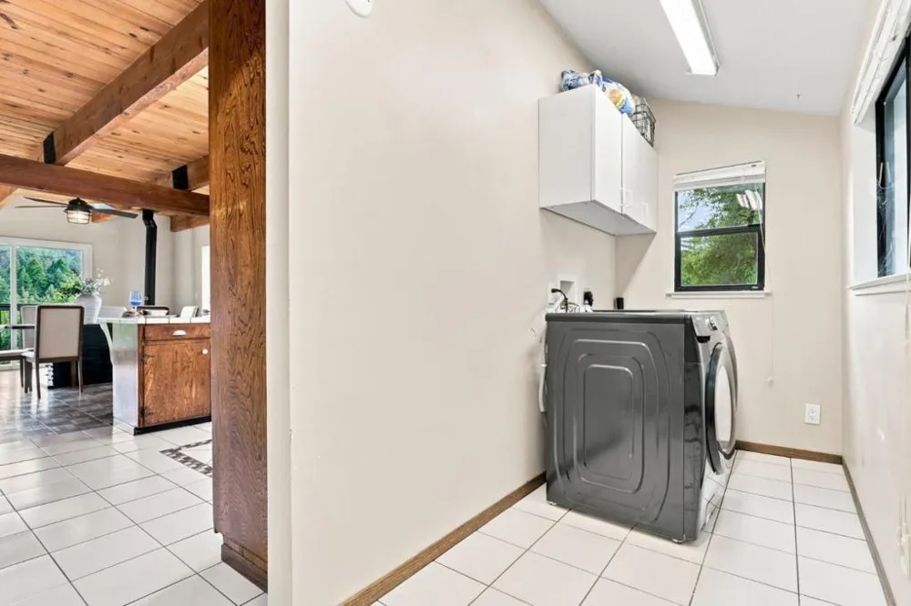 325 Vista Terrace Boulder Creek, CA 95006