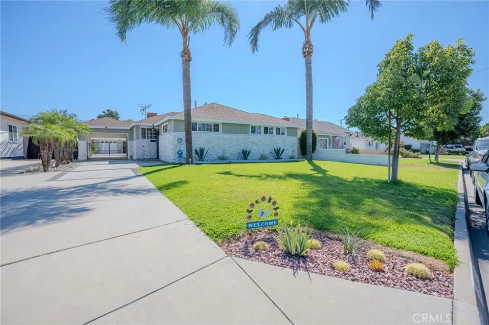 7826 Arnett Street Downey, CA 90241