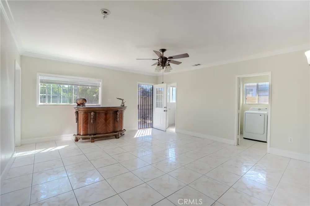 7826 Arnett Street Downey, CA 90241