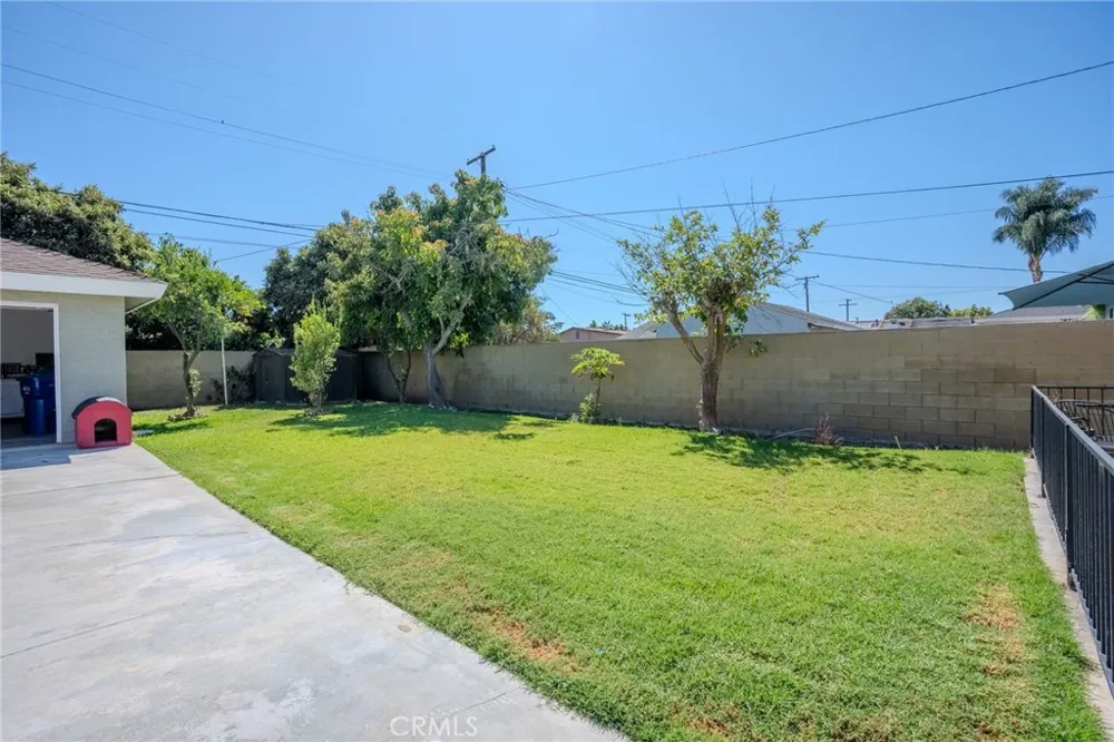 7826 Arnett Street Downey, CA 90241