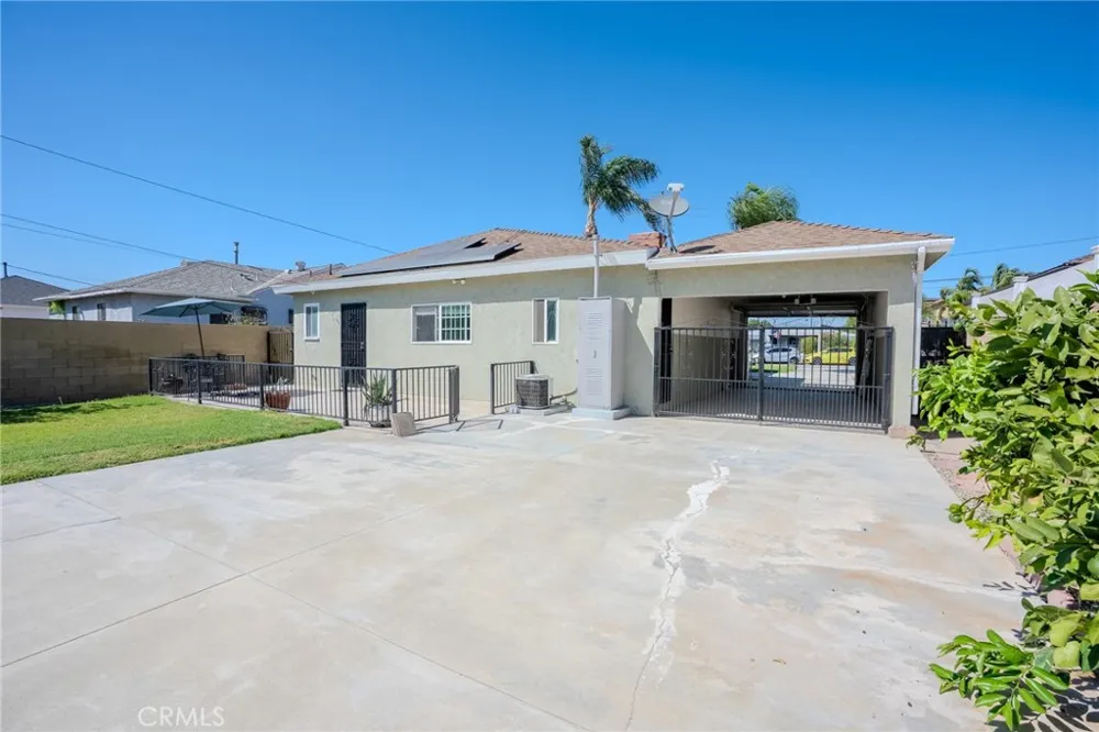 7826 Arnett Street Downey, CA 90241