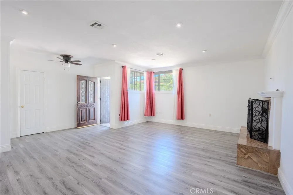 7826 Arnett Street Downey, CA 90241