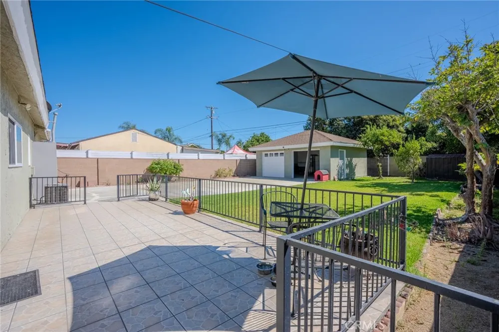 7826 Arnett Street Downey, CA 90241