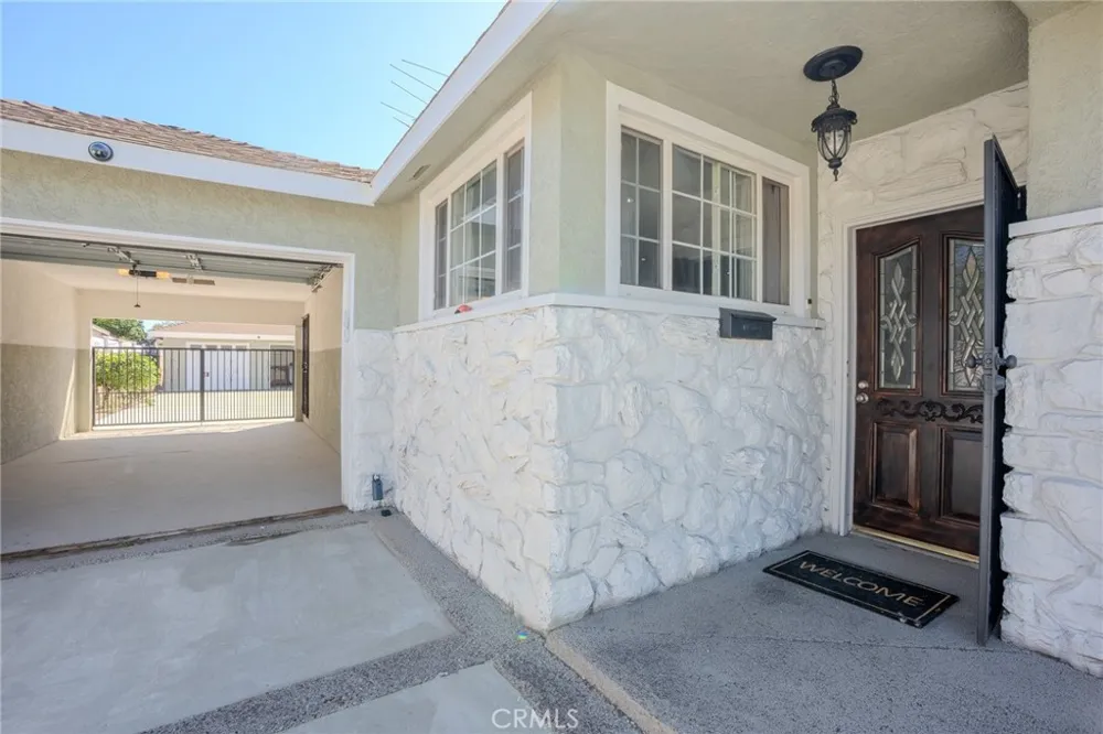 7826 Arnett Street Downey, CA 90241