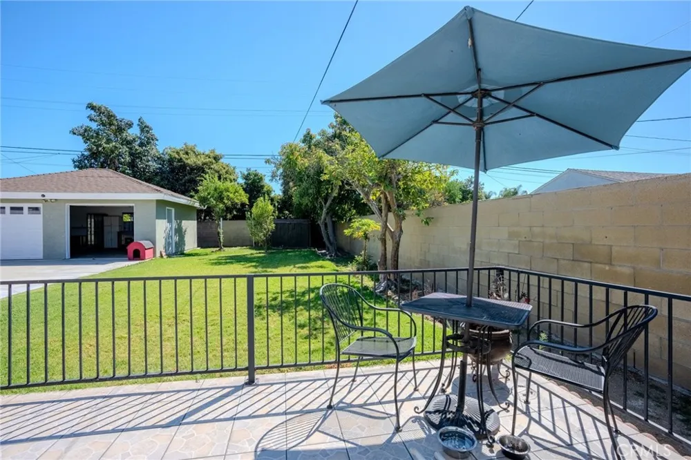 7826 Arnett Street Downey, CA 90241