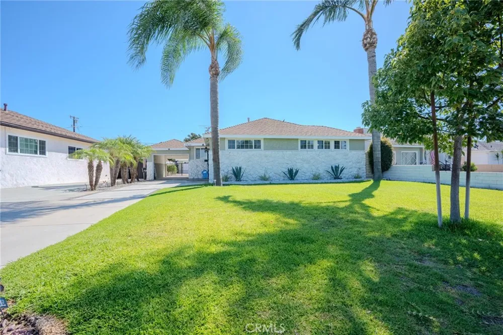 7826 Arnett Street Downey, CA 90241