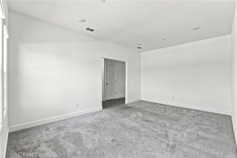 2048 Mitchell Street Hanford, CA 93230