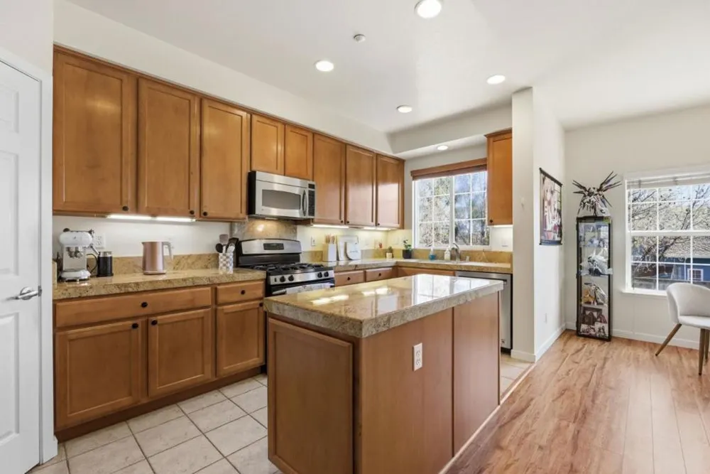 1122 Delmas Avenue San Jose, CA 95125
