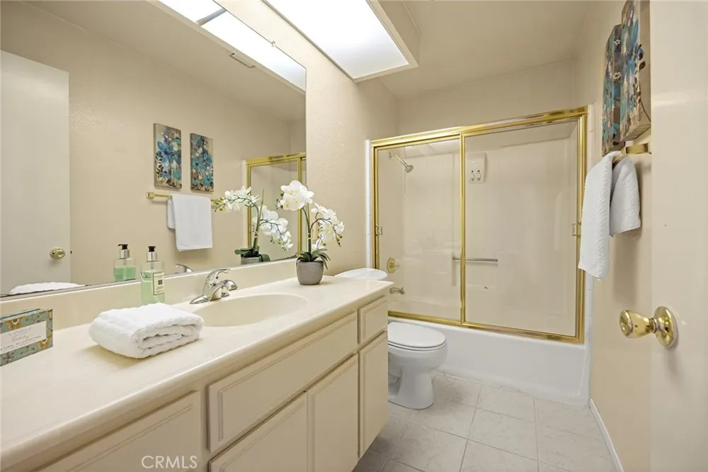 9001 Buckles Street #77 Downey, CA 90241