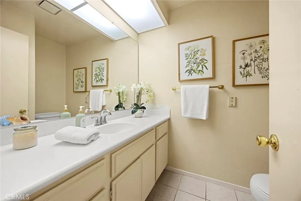 9001 Buckles Street #77 Downey, CA 90241