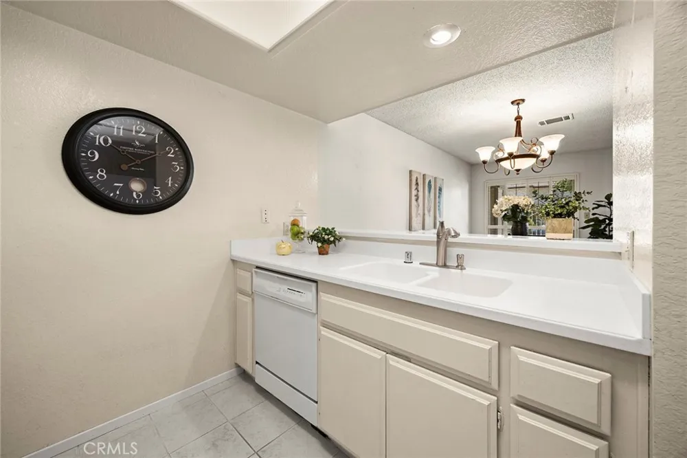 9001 Buckles Street #77 Downey, CA 90241