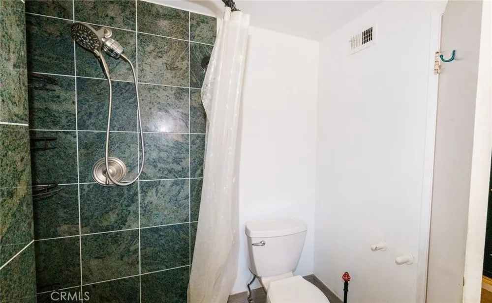 1048 Vallejo Avenue Simi Valley, CA 93065