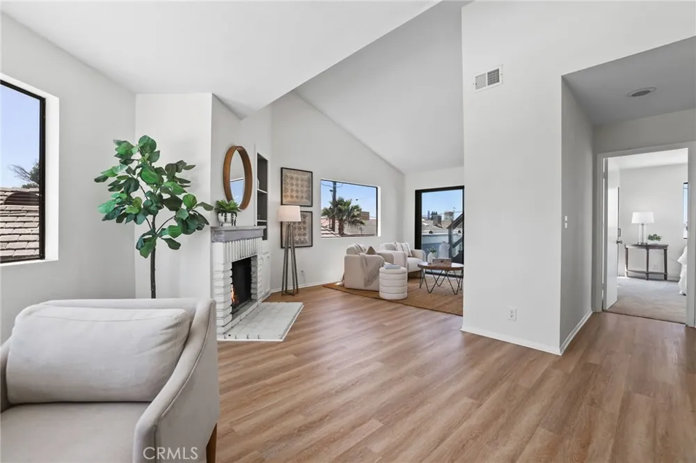 119 2nd Street Seal Beach, CA 90740
