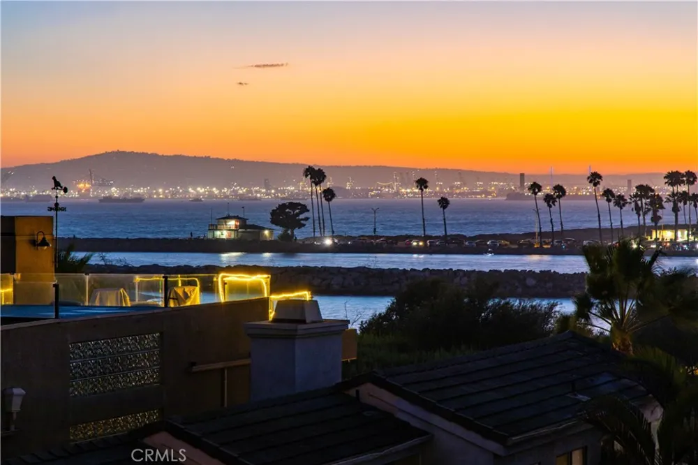 119 2nd Street Seal Beach, CA 90740