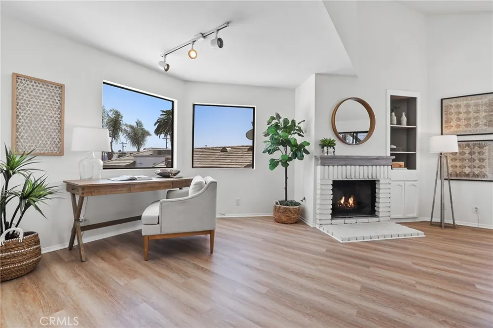 119 2nd Street Seal Beach, CA 90740