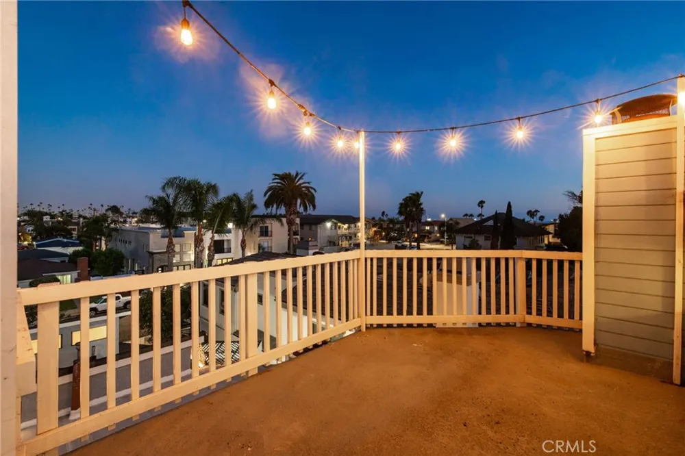119 2nd Street Seal Beach, CA 90740