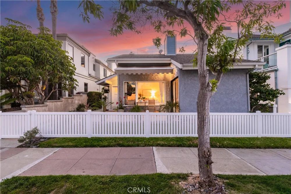 119 2nd Street Seal Beach, CA 90740