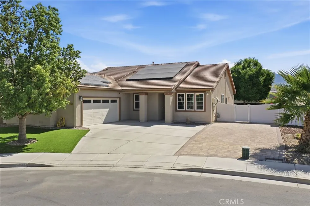 123 Lily San Jacinto, CA 92583