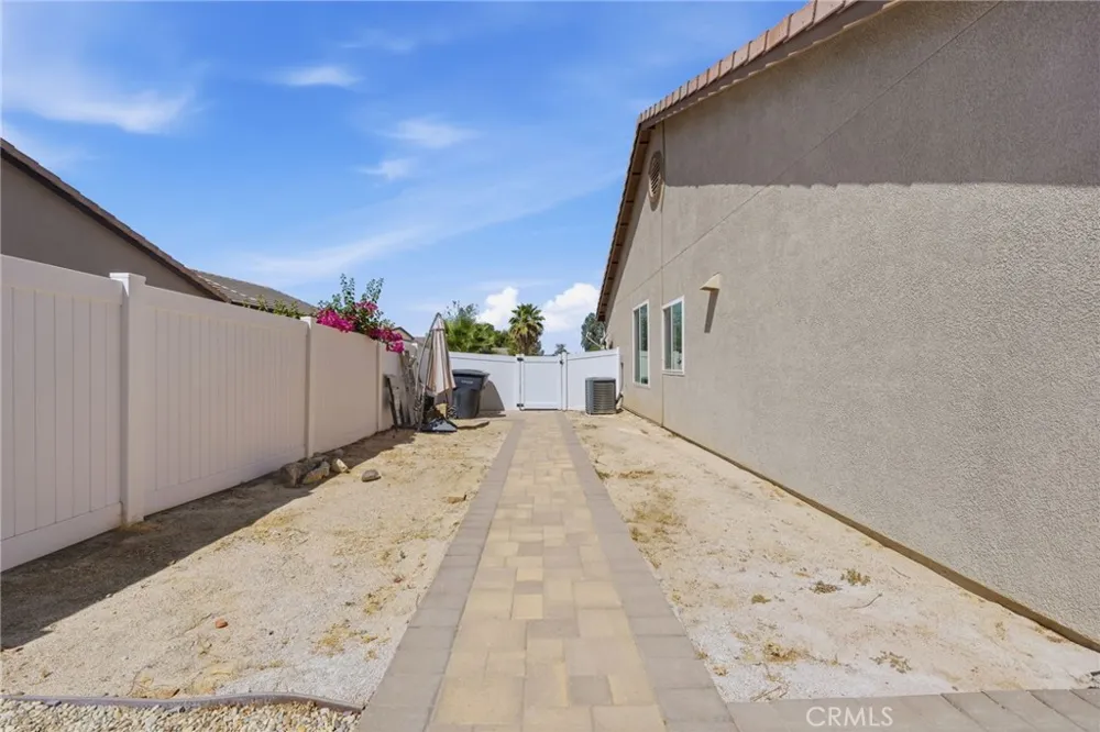 123 Lily San Jacinto, CA 92583
