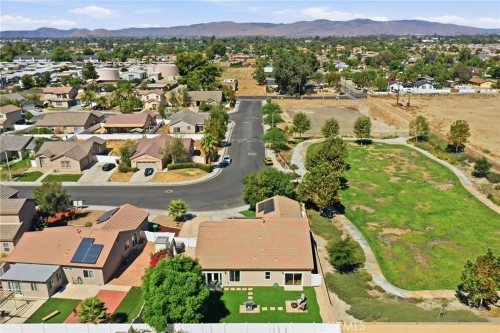 123 Lily San Jacinto, CA 92583