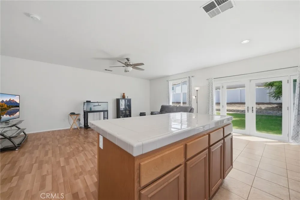 123 Lily San Jacinto, CA 92583