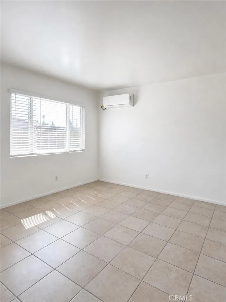 343 W Tramview Palm Springs, CA 92262