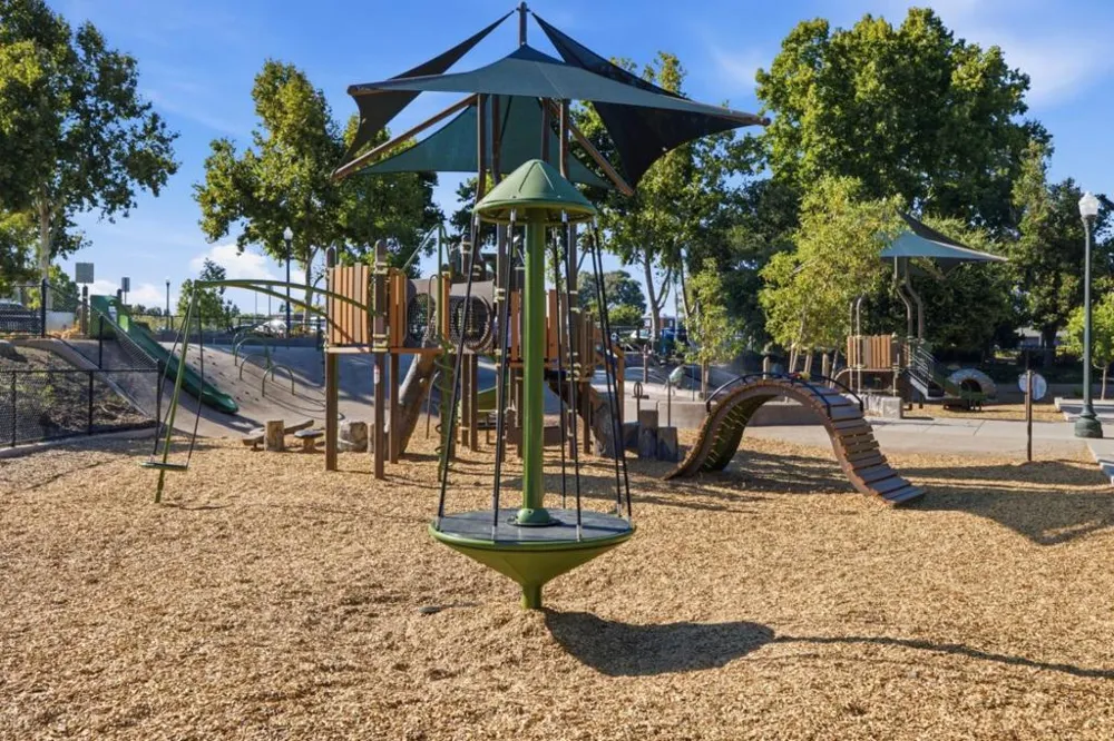 92 S 1st Street Campbell, CA 95008