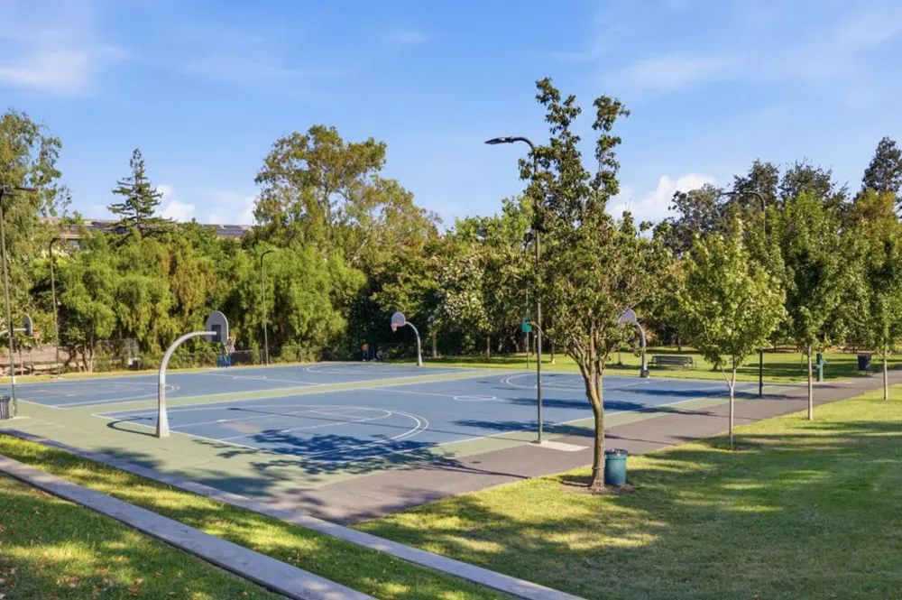 92 S 1st Street Campbell, CA 95008