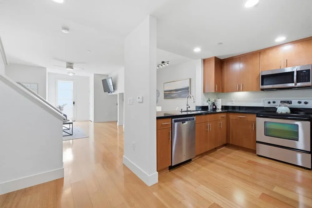 92 S 1st Street Campbell, CA 95008
