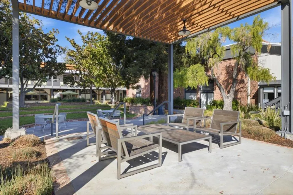 92 S 1st Street Campbell, CA 95008