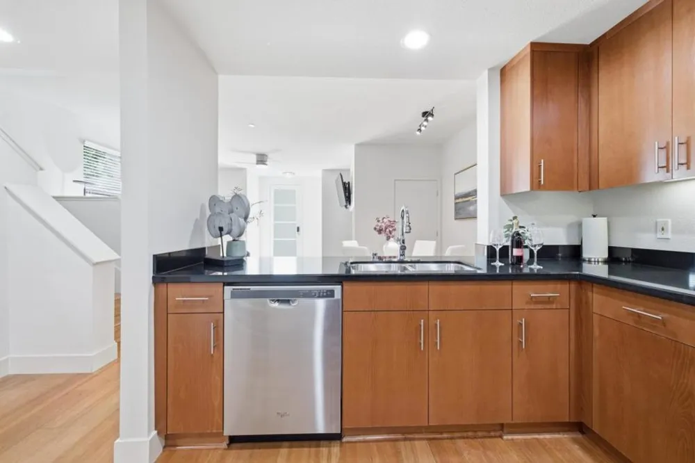 92 S 1st Street Campbell, CA 95008