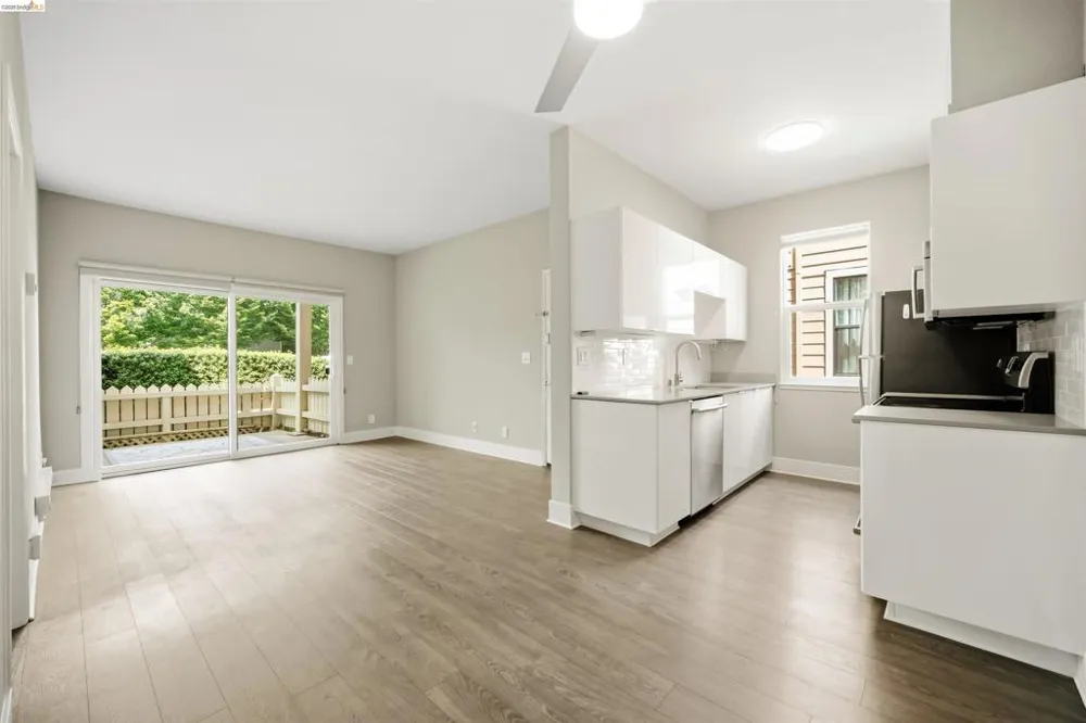 109 Shoreline Ct Richmond, CA 94804