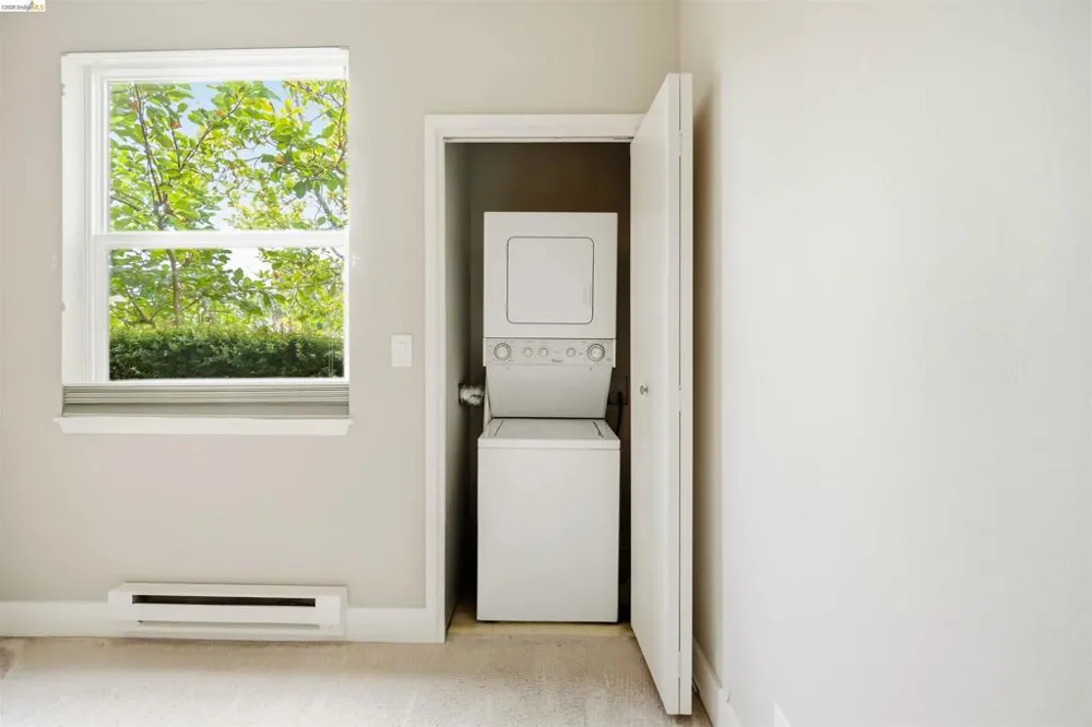 109 Shoreline Ct Richmond, CA 94804