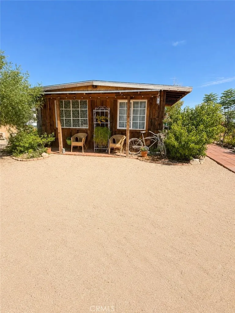 9530 Anza Lucerne Valley, CA 92356